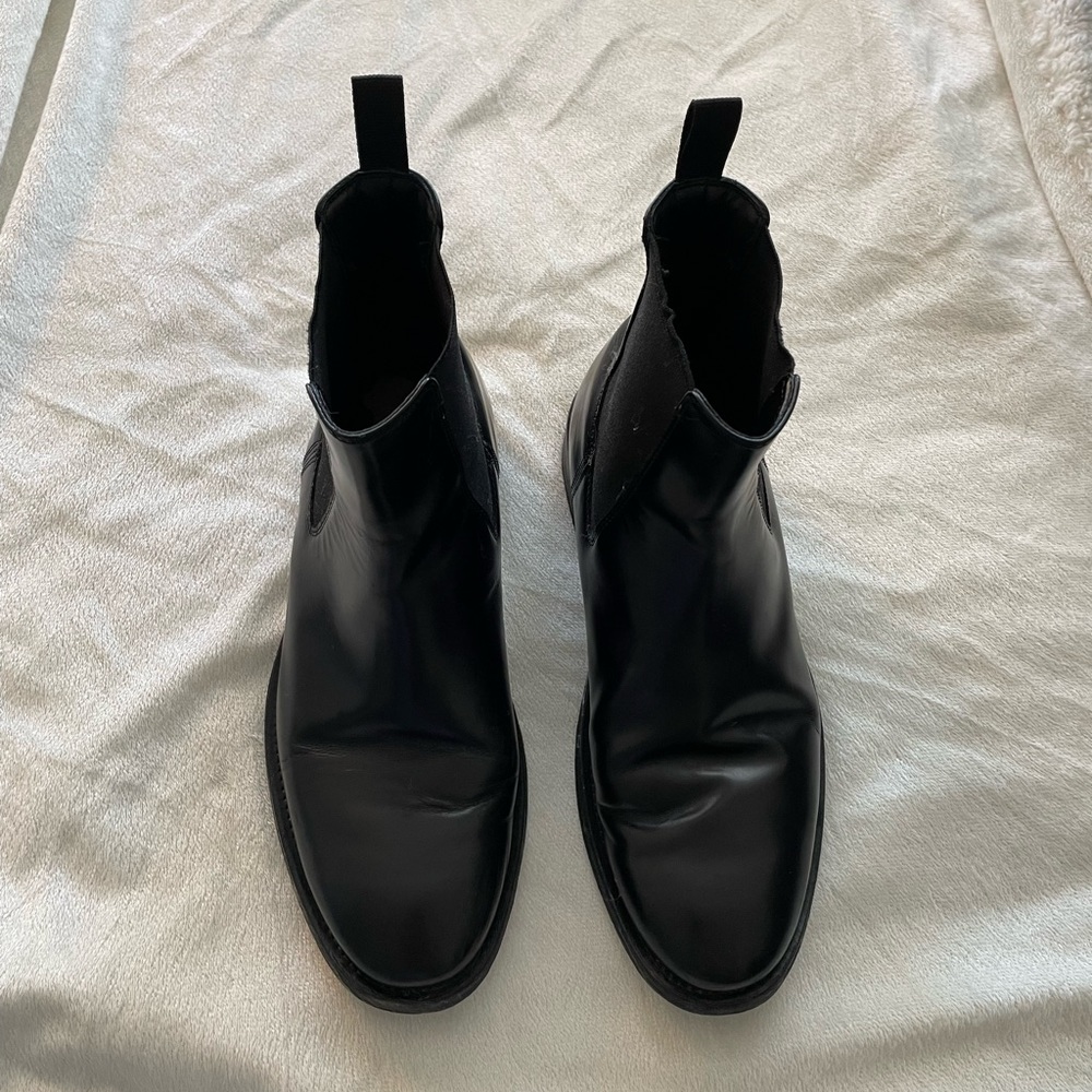 Balenciaga black leather Chelsea boot - Picture 2 of 3